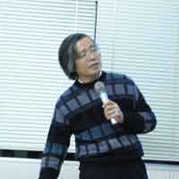 星野准教授による司会 星野准教授による司会