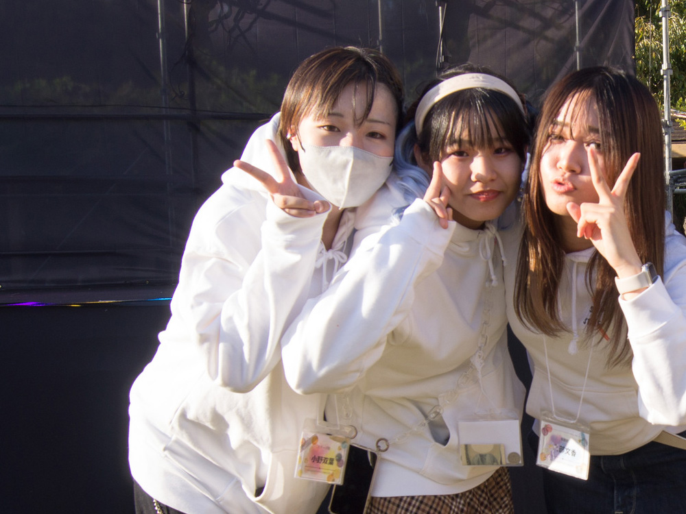 COLORSメンバーが学園祭に参加!|TOPICS|CANVAS