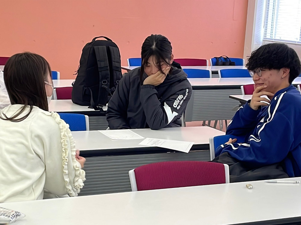 第4回 新しい多職種連携教育セミナーを開催しました