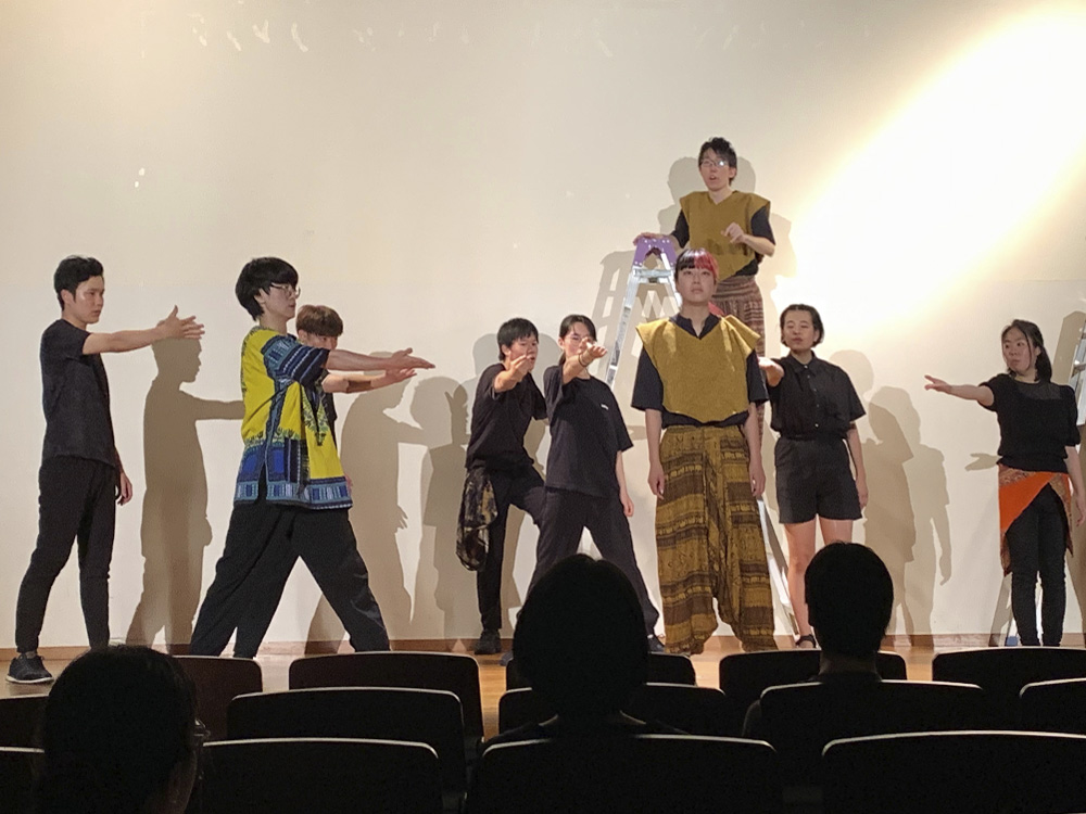 学生による英語劇の公演を行います！観覧自由！入場無料！予約不要！